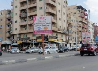 للبيع في حي زهور