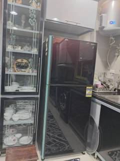 شقه للبيع في مدينه الشيخ زايد الحي التامن 225متر