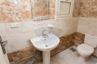 شقة للبيع 160 متر جناكليس خطوات من ش أبو قير