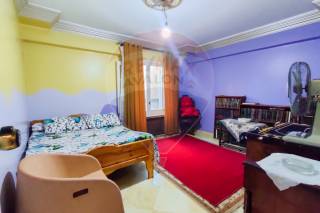 شقة للبيع 165 متر كيلوباترا خطوات من البحر