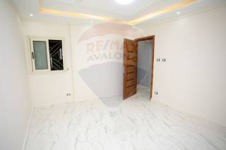 شقة للبيع 120 متر سيدي بشر خلف فندق الهيلتون