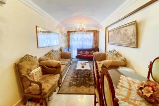 شقة للبيع 100 متر زيزينيا بالقرب من جامع يحيي