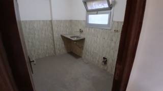 مكتب للإيجار في الدقى 125م في شارع محى الدين