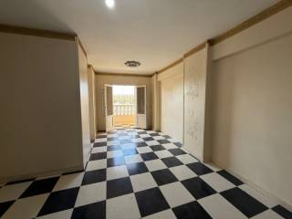 شقة للإيجار 125 متر ب سموحة علي محور المحموديه مباشرة