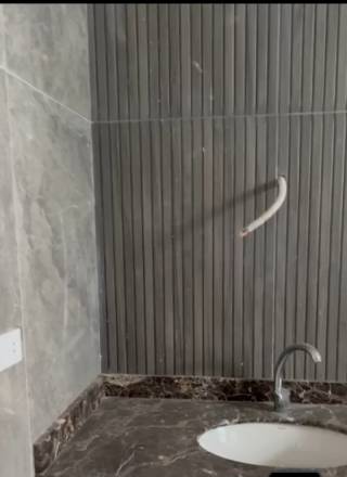 300م شقة للبيع بامتداد غرب الجولف هاي لوكس اول سكن