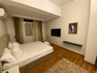 شقة للايجار مفروشة بكمبوند غرب الجولف