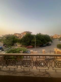 للبيع فيلا 330م كمباوند براند أمام ميدان جهينة