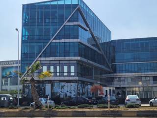 مكتبعيادة للايجار في ريتزي مول الشيخ زايد