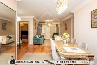 شقة للبيع 170 متر سبورتنج ش عمر لطفي