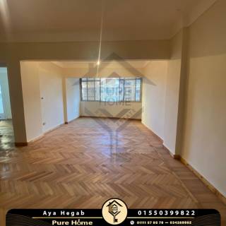 شقة للبيع 200 متر محرم بك شارع الرصافة