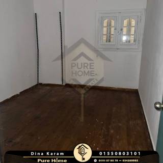 شقة للايجار 200 متر سموحة شارع مصطفي كامل