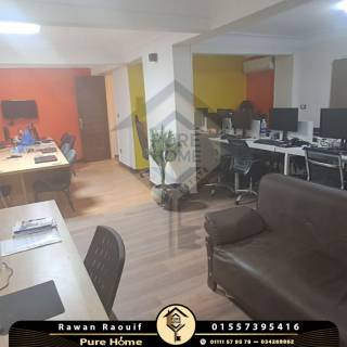 شقه للبيع 160م الابراهيميه خطوات من نادى سبورتنج