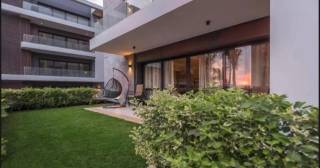 للبيع دوبلكس بجاردن 330م ف لافيستا الشروق بالتقسيط