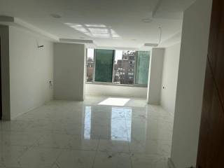 مكتب للايجار ببرج زجاجي إداري في ش التحرير الرءيسي