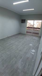 مكتب للايجار 200م فيو مباشر علي ميدان المساحه في