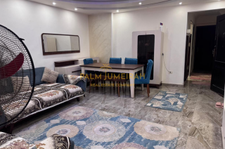 شقه للايجار المفروش 95م المندرة شارع سيدى كمال