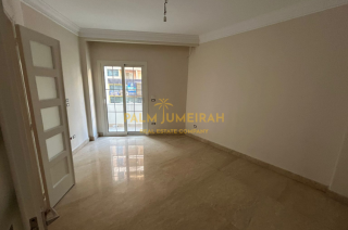 شقه للايجار 200م رشدى شار ع ابو قير