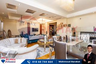 شقة للبيع 180 متر ستانلي ش عبد العزيز فهمي