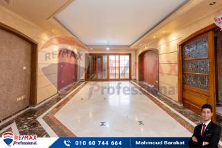 شقة للبيع 175 متر كليوباترا خطوات من البحر