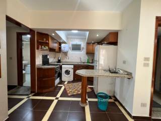 شقه للبيع بالسرايا كلها على البحر مباشرة