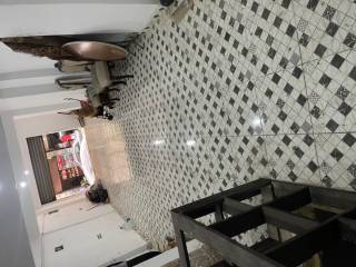 محل متصل ببدرم للايجار بموقع حيوي بالمندره بحر