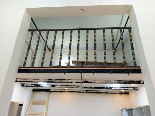 محل للايجار يصلح مطعم او كافية في ذا لين بالم فالي