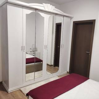 180م شقة للايجار مفروشة بكمبوند المراسم فرش مودرن