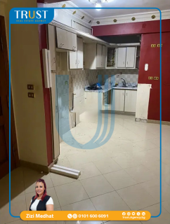 شقة للايجار 168 متر سموحه شارع فوزي معاذ مباشره