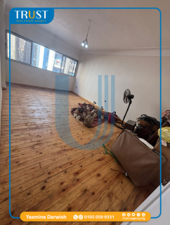 شقة للبيع 210 متر محرم بك قناه السويس