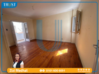 شقة للبيع 200 متر لوران قريبه من ش الاقبال