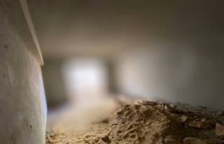 شقة للبيع بسموحة مساحة كبيرة نص تشطيب