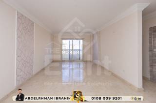 شقة للبيع 140 متر رشدي على الترام مباشرة