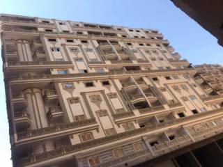 شقة استلام فوري دور مميز 128م قرب جامع الشيخ عثمان