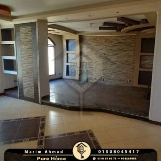 شقه للبيع بسموحه توت عنخ أمون مساحتها 127م