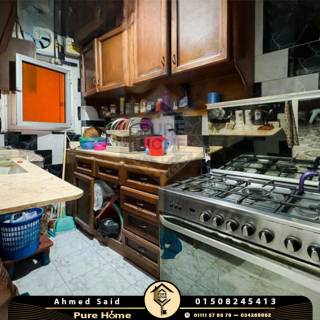 شقة للبيع 165م جناكليس متفرع من شارع عمر مختار