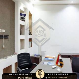 شقة للايجار الإداري 250 متر لوران علي الترام مباشرة