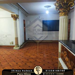 شقـــــــــــــة لقـــــــــــــطة بطلات مفتوحة