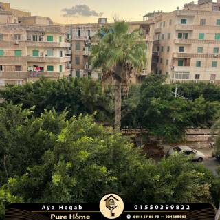 شقة للإيجار المفروش 200 متر ستانلي خطوات من البحر