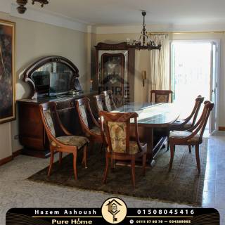 شقة للبيع 300م شارع السلطان حسين