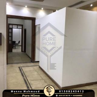 مقر اداري للبيع لوران متفرع من شارع شعراوي