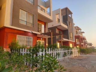 شالية للبيع اكوا فيو 86 متر