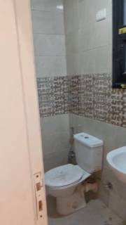 مقر اداري 6غرف رئيسي بالدقي 01002333702