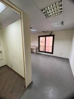 مكتب ارضي مدخل خاص 6غرف 350م للإيجار في الدقي