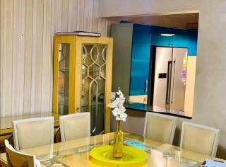 شقه للايجار في الدقي تصلح سكن او مكتب غرفتين وحمام