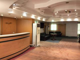 مكتب مفروش 450 متر خلف مصطفى محمود المطلوب 150 ال