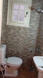 شقه للايجار ق ج في الدقي بالقرب من ميدان المساحه 3