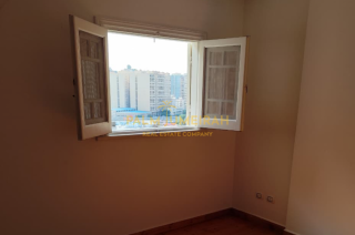 شقة للبيع سموحه شارع بجوار زهران كلها ع الشارع