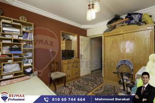 شقة للبيع 305 متر سموحة كريستال تاورز