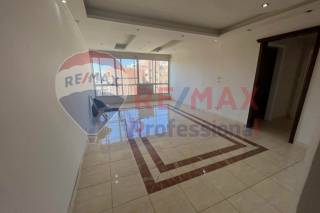 شقة للبيع 96 متر سموحة ش مسجد حاتم