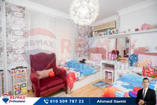 شقة للايجار 170 متر الازاريطة امام كلية الطب